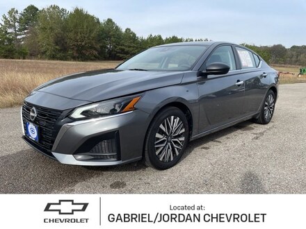 2024 Nissan Altima 2.5 SV Sedan