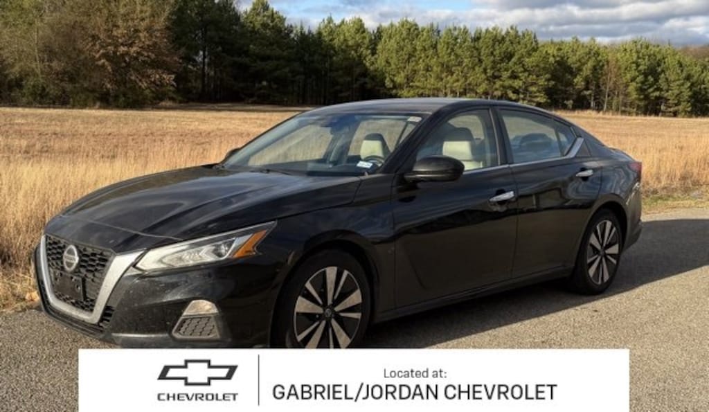 Used 2021 Nissan Altima 2.5 SV Sedan