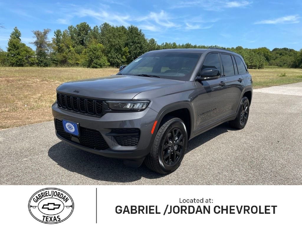 Used 2025 Jeep Grand Cherokee Altitude X