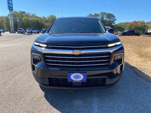 2026 Chevrolet Traverse photo 2