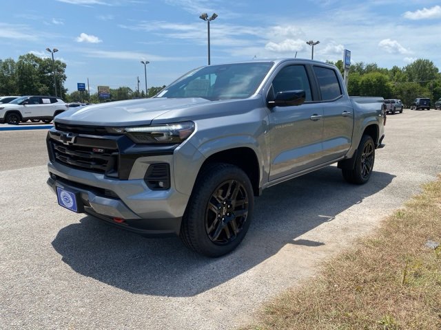 2025 Chevrolet Colorado Z71 photo 3