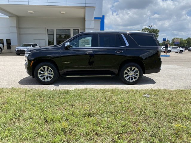 2025 Chevrolet Tahoe Premier photo 2