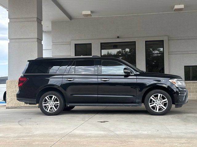 2024 Ford Expedition MAX Limited photo 3