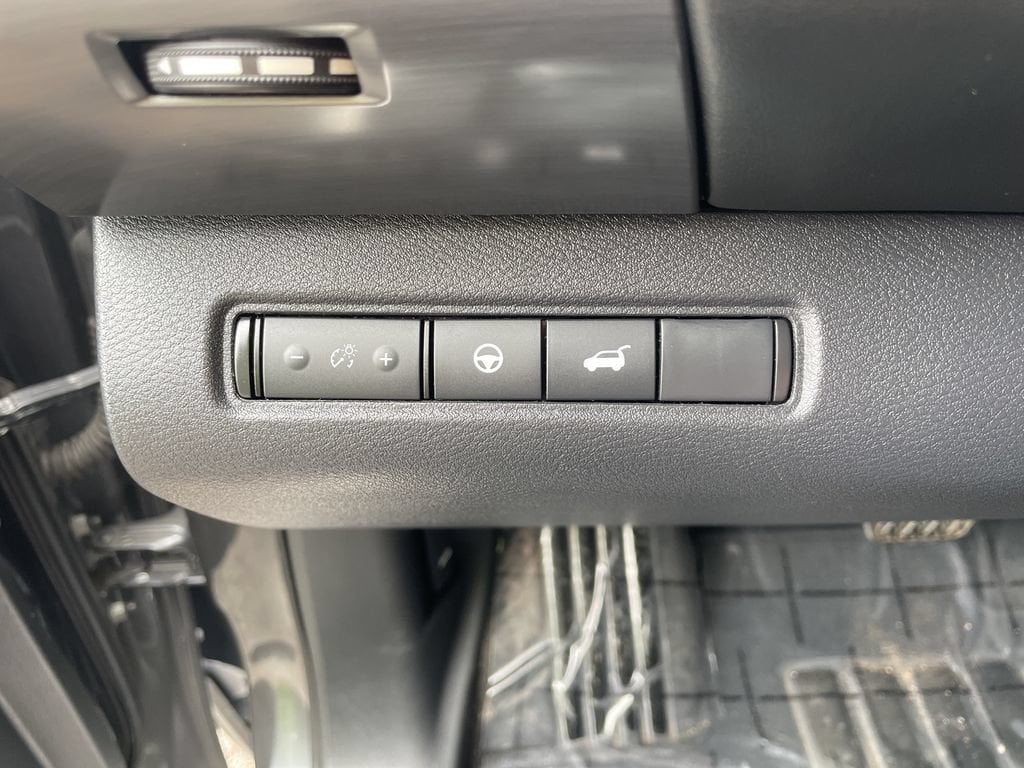 2023 Nissan Pathfinder SL - Photo 26