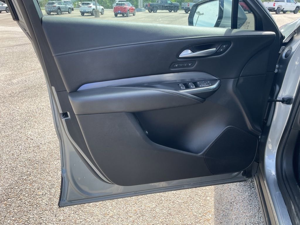 2025 Cadillac XT4 Premium Luxury - Photo 12