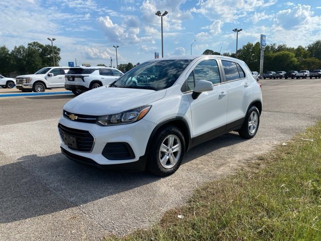 2022 Chevrolet Trax LS photo 3