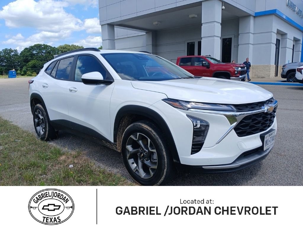 2025 Chevrolet Trax LT's photo