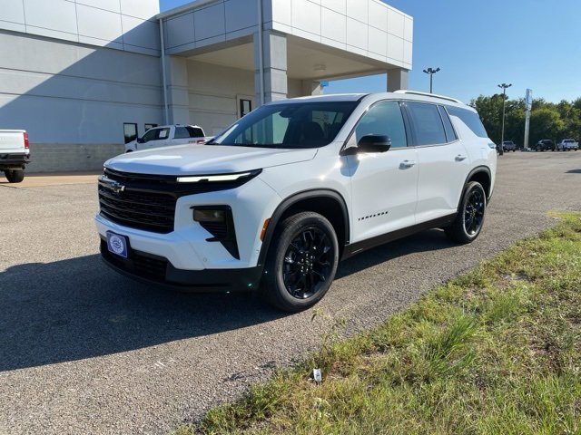 2026 Chevrolet Traverse photo 2