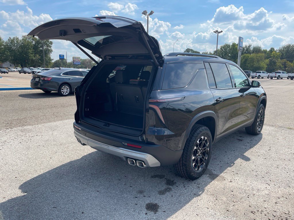 2027 Chevrolet Traverse Z71 - Photo 34