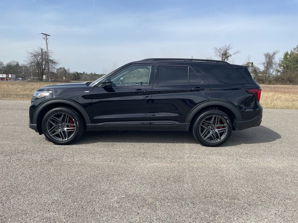 Used 2025 Ford Explorer ST-Line SUV