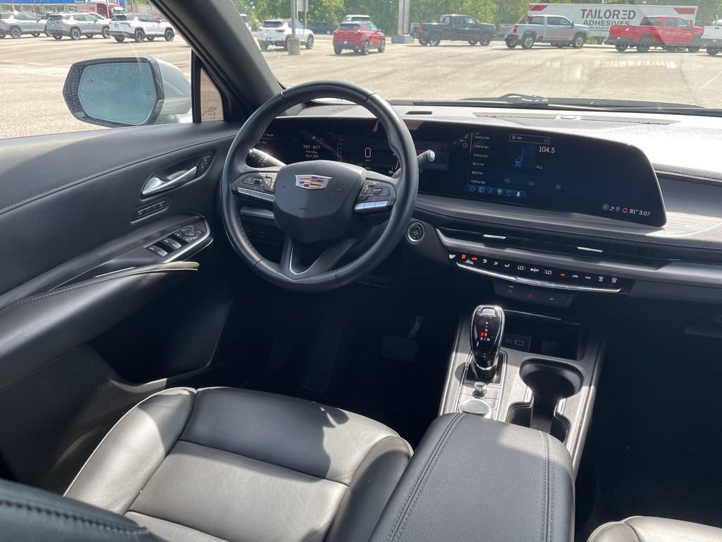 2025 Cadillac XT4 Premium Luxury - Photo 24
