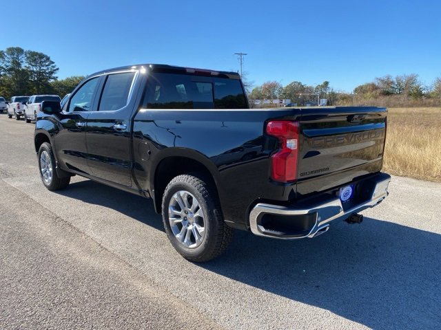 2026 Chevrolet Silverado 1500 LTZ photo 3