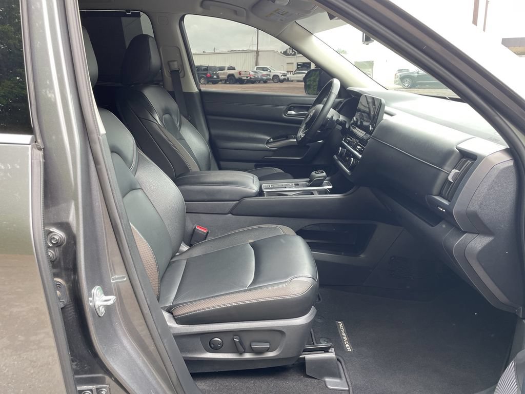 2023 Nissan Pathfinder SL - Photo 36