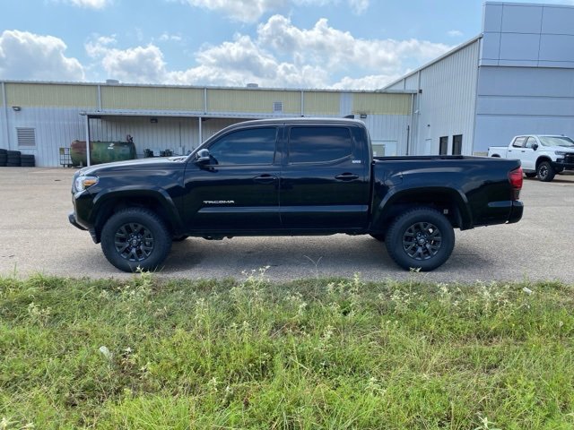 2023 Toyota Tacoma SR5 V6 photo 4