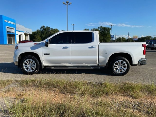 2024 Chevrolet Silverado 1500 LTZ photo 4