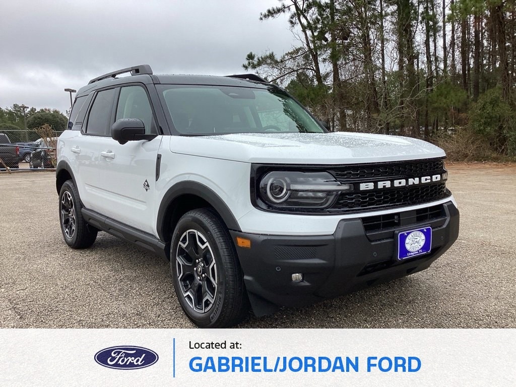 2025 Ford Bronco Sport Outer Banks's photo