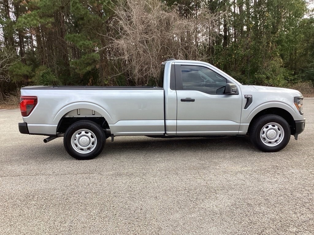 2025 Ford F-150 XL photo 4