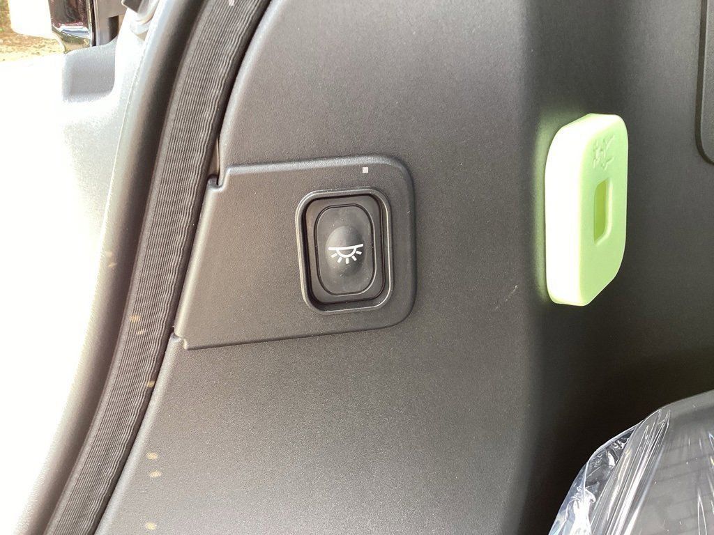 2025 Ford F-150 Lightning Flash - Photo 25