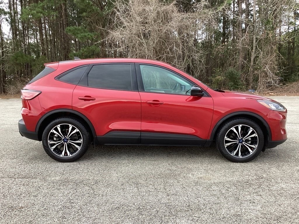 Used 2022 Ford Escape SE SUV