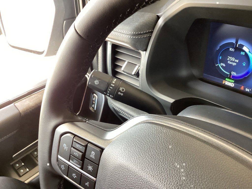 2025 Ford F-150 Lightning Flash - Photo 54