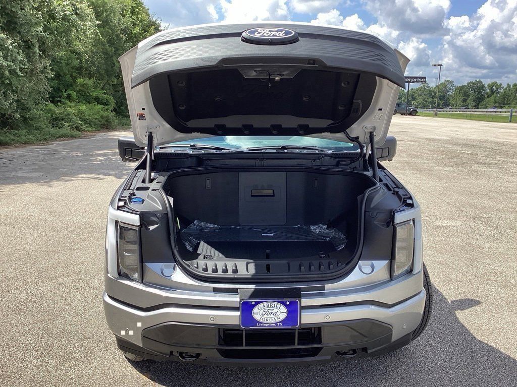 2025 Ford F-150 Lightning Flash - Photo 20