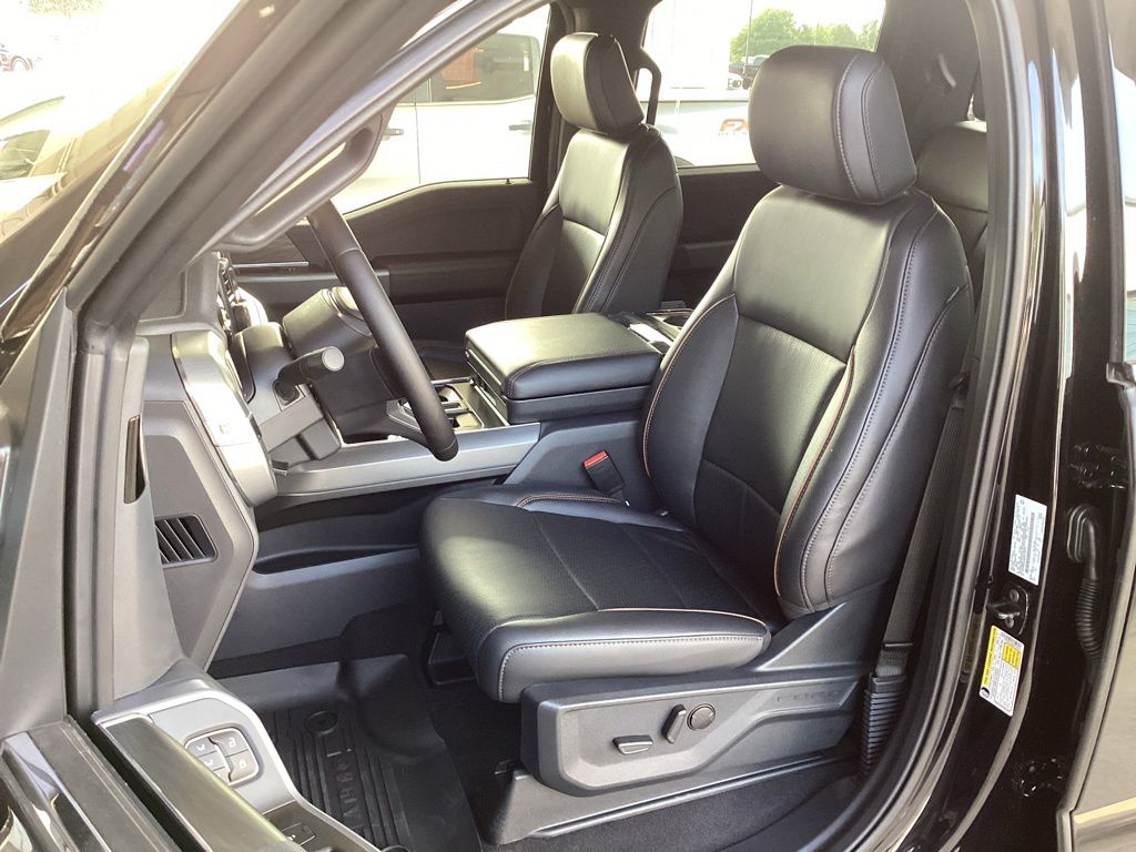 2025 Ford F-150 Lariat - Photo 30