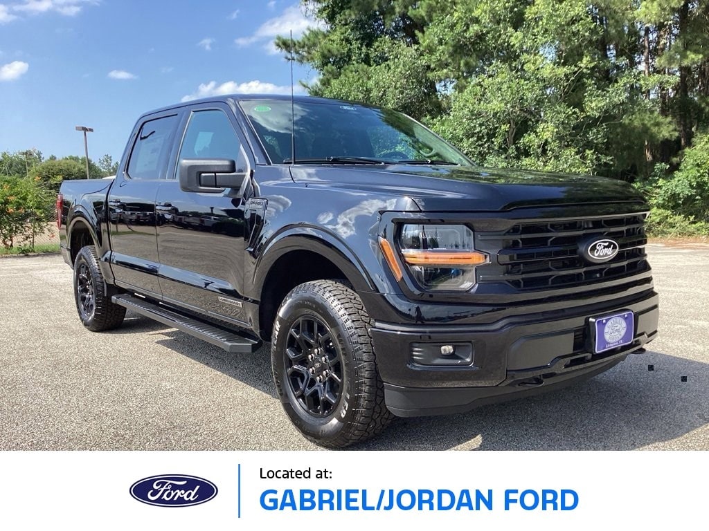 2025 Ford F-150 XLT's photo