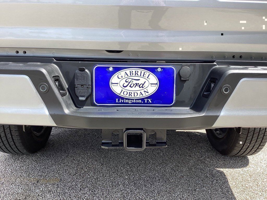 2025 Ford F-150 Lightning Flash - Photo 13