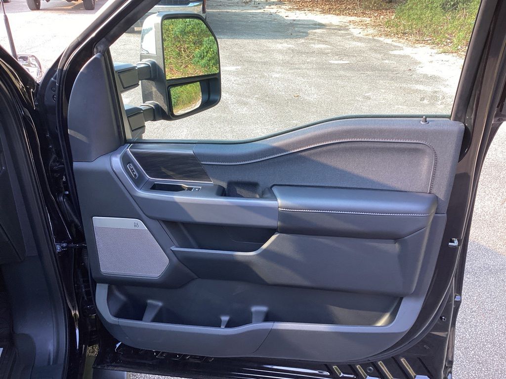 2025 Ford F-150 Lariat - Photo 28