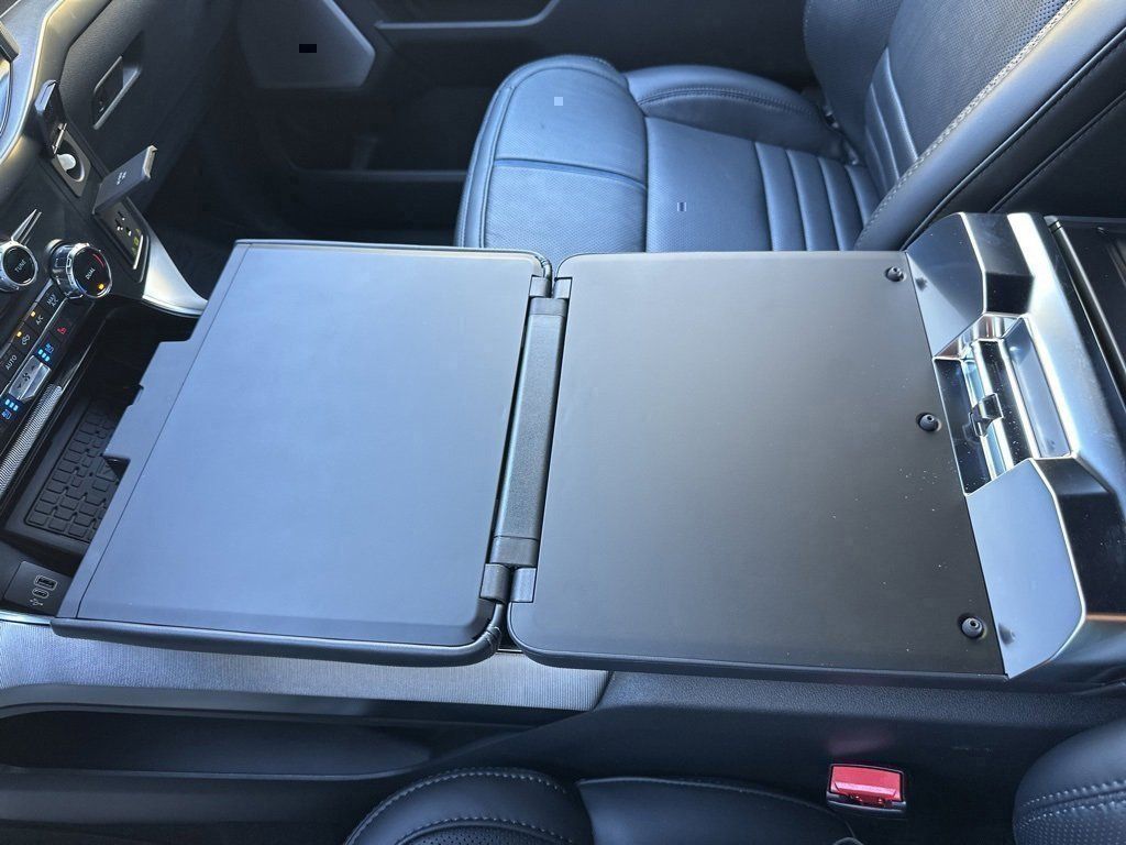 2025 Ford F-150 Platinum - Photo 65