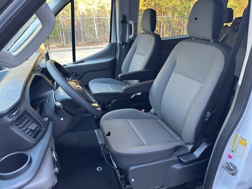 2024 Ford Transit Passenger Van XL - Photo 32