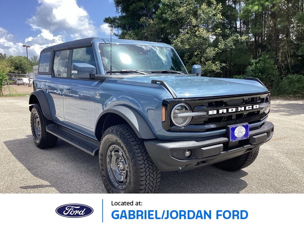 2025 Ford Bronco 4-Door Outer Banks's photo