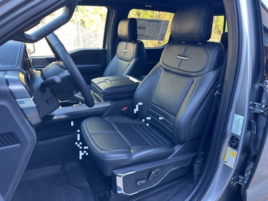 2025 Ford F-150 Platinum - Photo 28