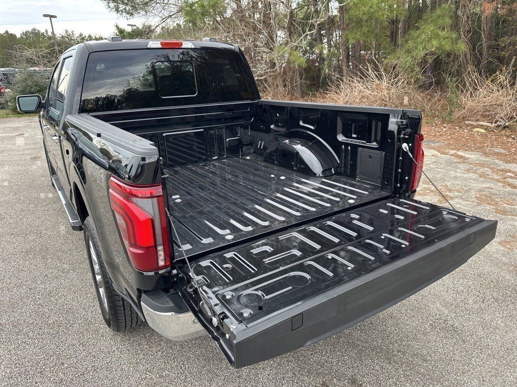 2024 Ford F-150 Lariat - Photo 10