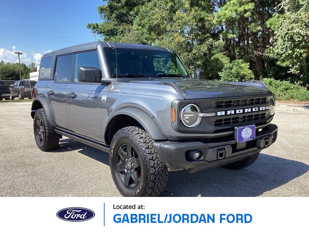 2025 Ford Bronco SUV 
