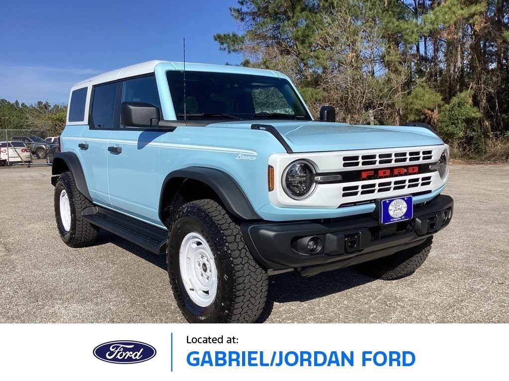 2025 Ford Bronco SUV 