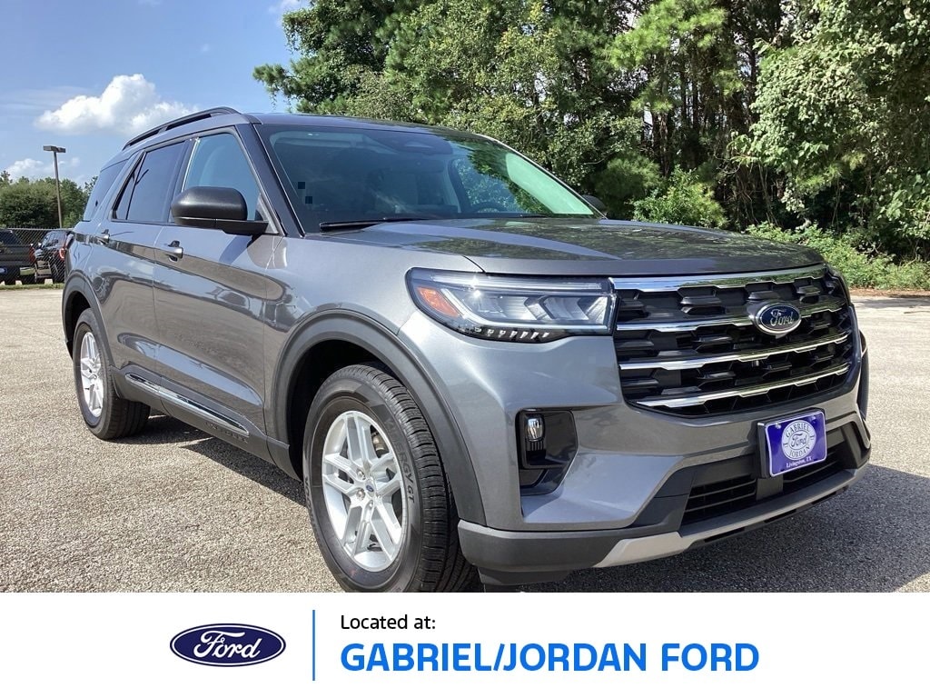 2025 Ford Explorer Active's photo