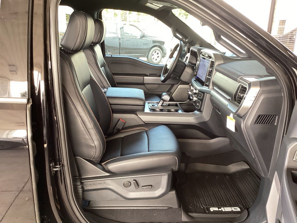 2025 Ford F-150 Lariat - Photo 36