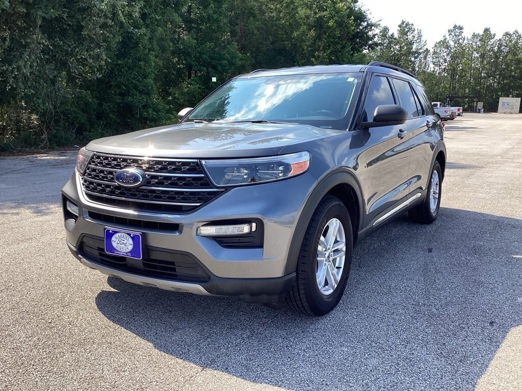 2022 Ford Explorer XLT photo 2