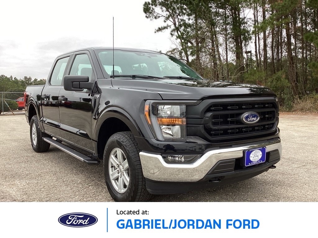 2023 Ford F-150 XL's photo