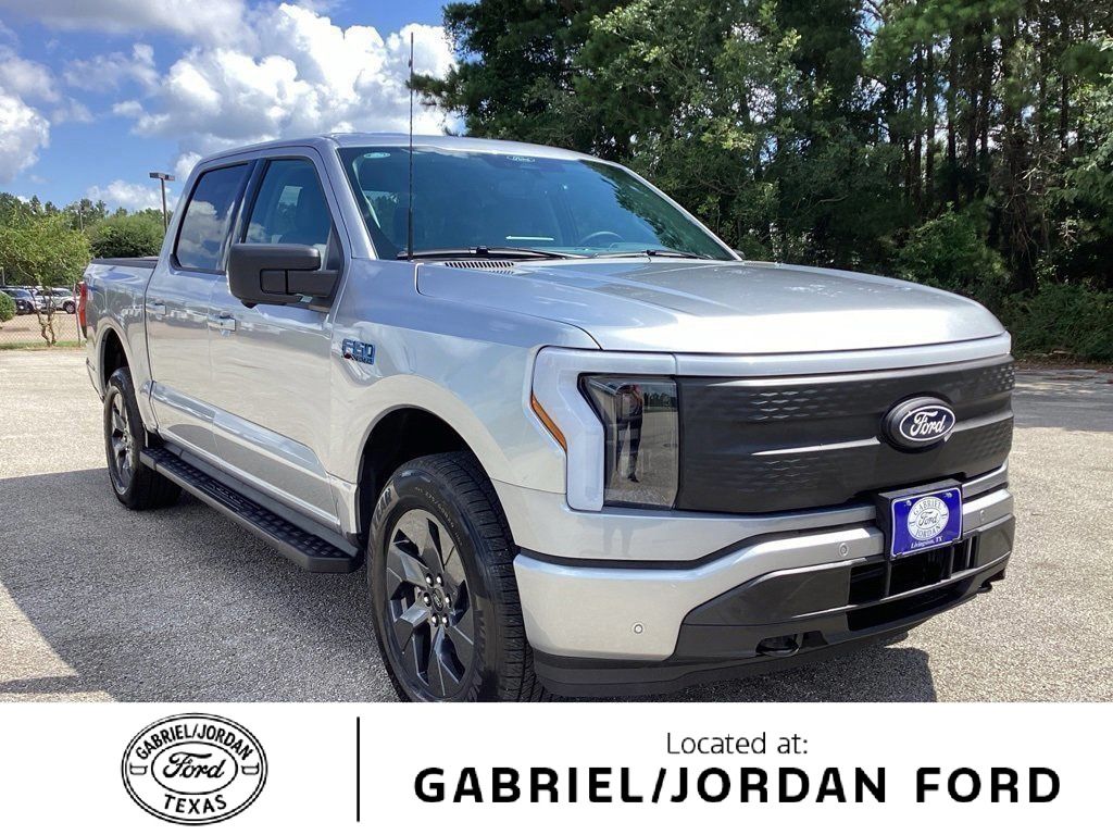 2025 Ford F-150 Lightning Truck 