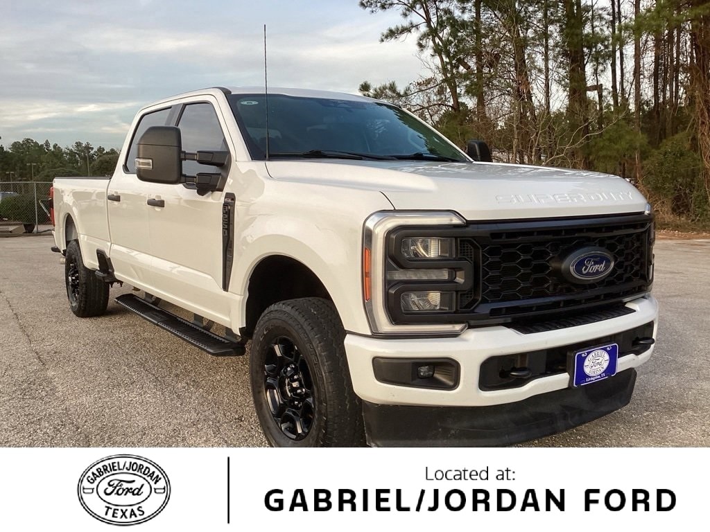 2023 Ford F-250 Base's photo