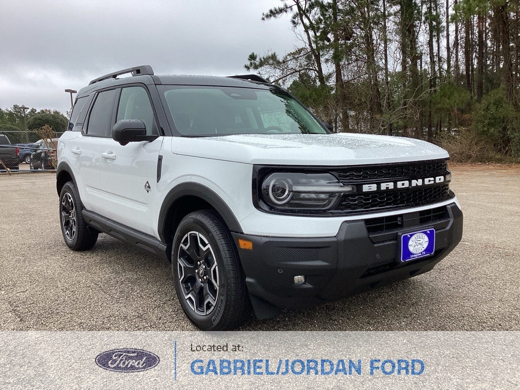 2025 Ford Bronco Sport Outer Banks's photo