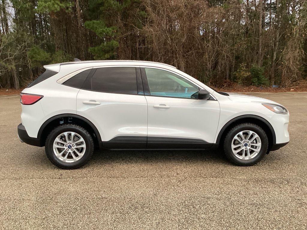 Used 2022 Ford Escape SE SUV