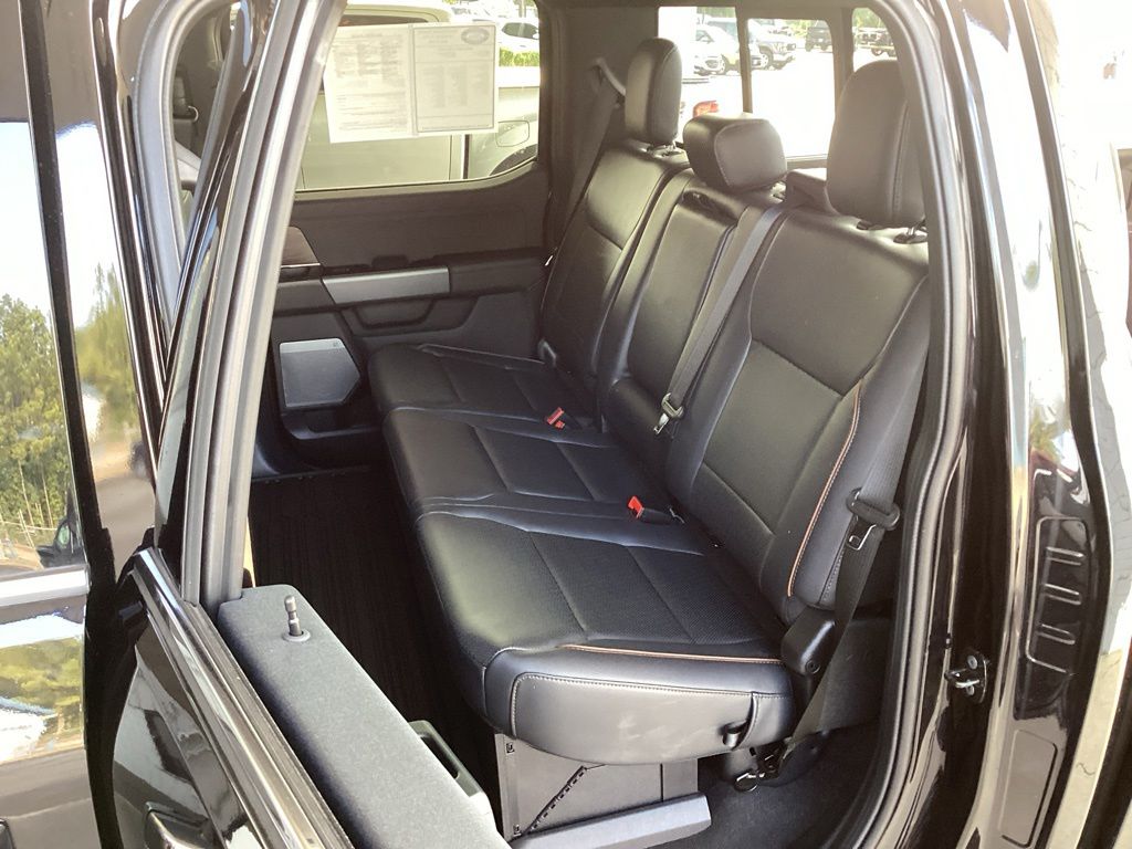 2025 Ford F-150 Lariat - Photo 41