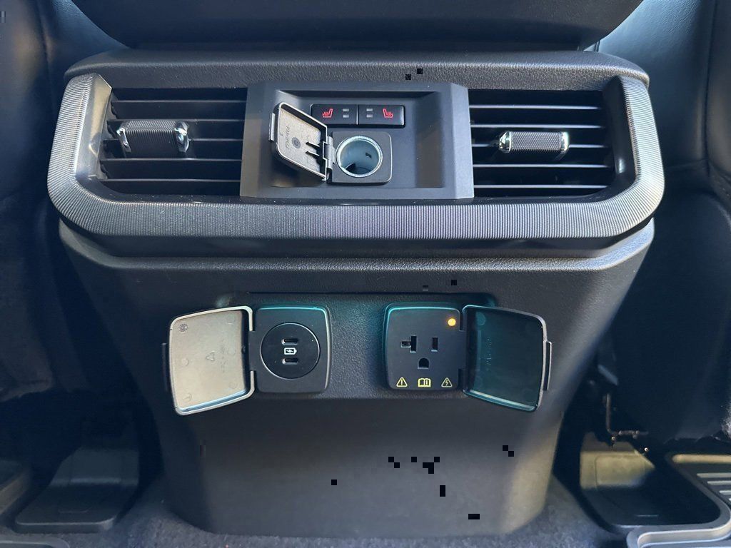 2025 Ford F-150 Platinum - Photo 45