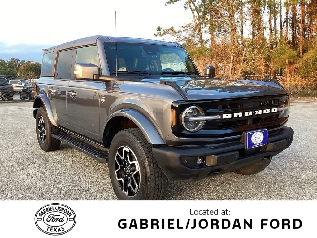 2022 Ford Bronco 4-Door Outer Banks's photo