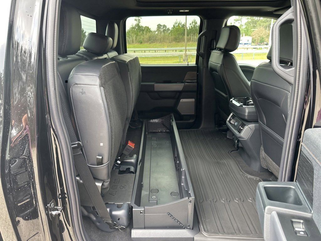 2025 Ford F-150 Lariat - Photo 39