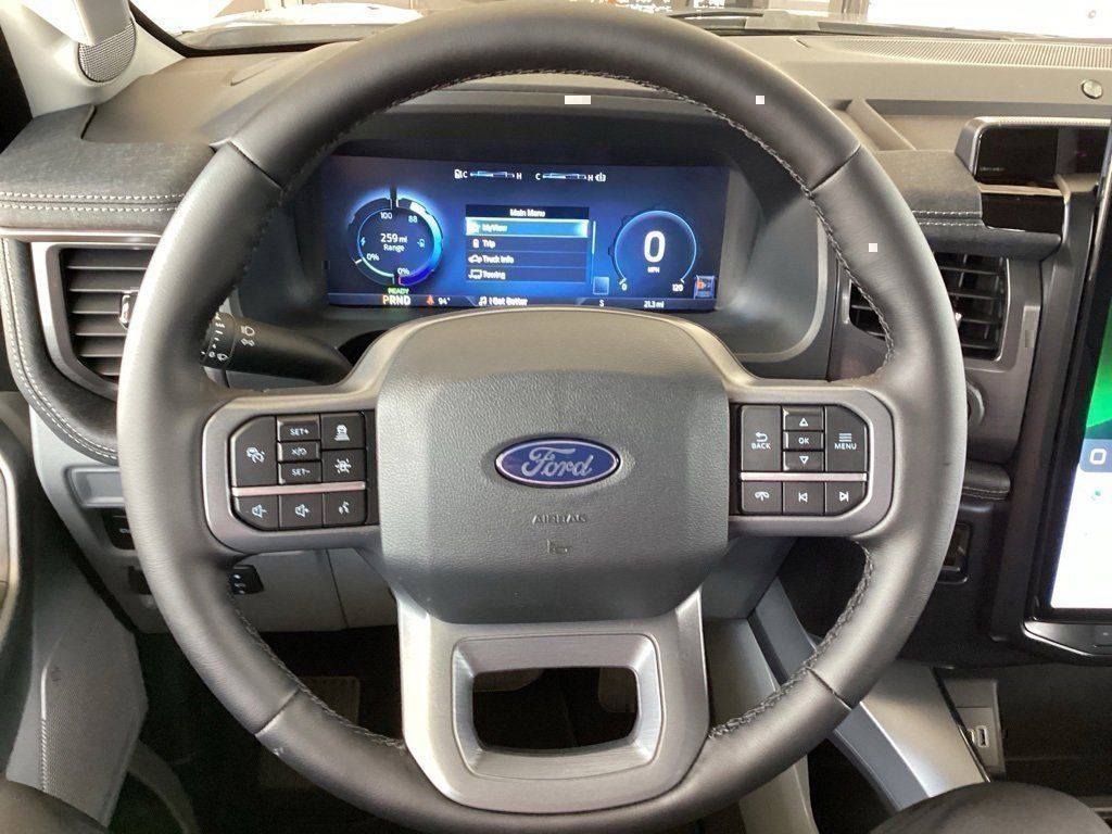 2025 Ford F-150 Lightning Flash - Photo 51
