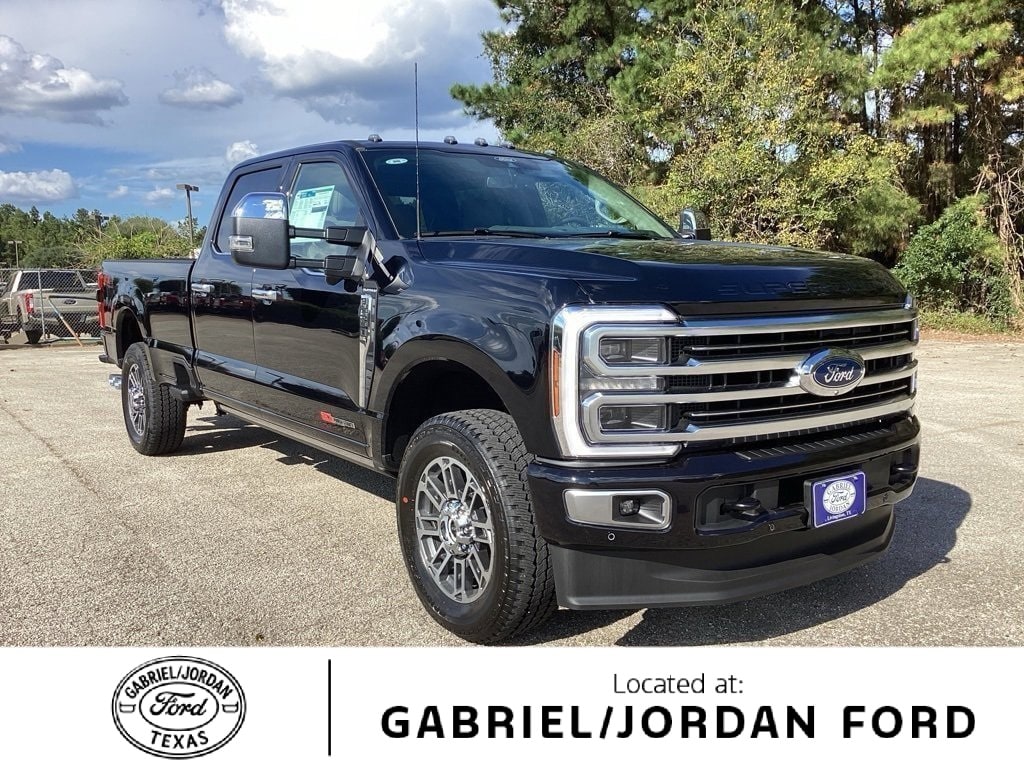 2026 Ford F-350 Super Duty Platinum's photo